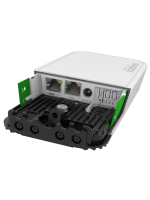 маршрутизатор MikroTik wi-fi на белом фоне